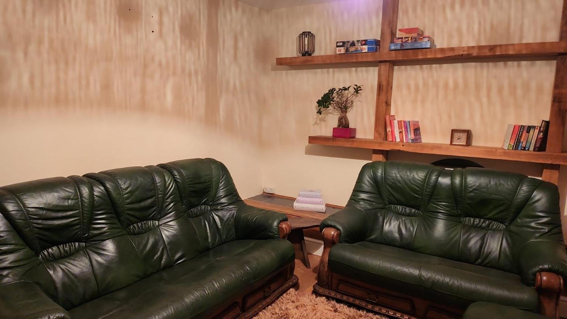 Large 2 Bed Holiday Let In Central Ystradgynlais المظهر الخارجي الصورة