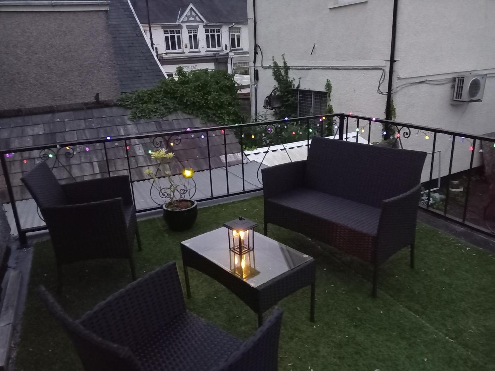 Large 2 Bed Holiday Let In Central Ystradgynlais المظهر الخارجي الصورة